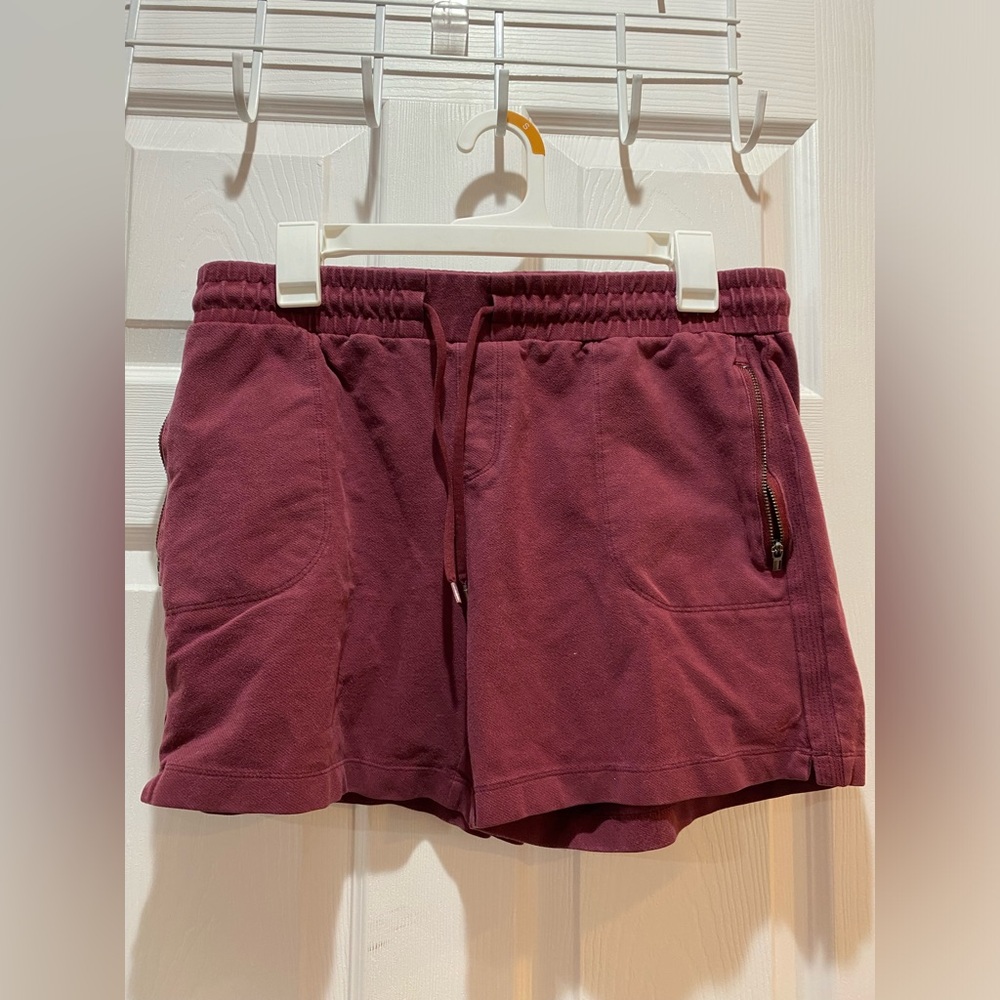 Woman’s Size M Athletic Works Shorts